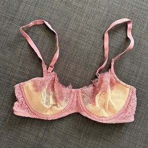 Victoria’s Secret Bra - Soft beige and pink - Size 32C